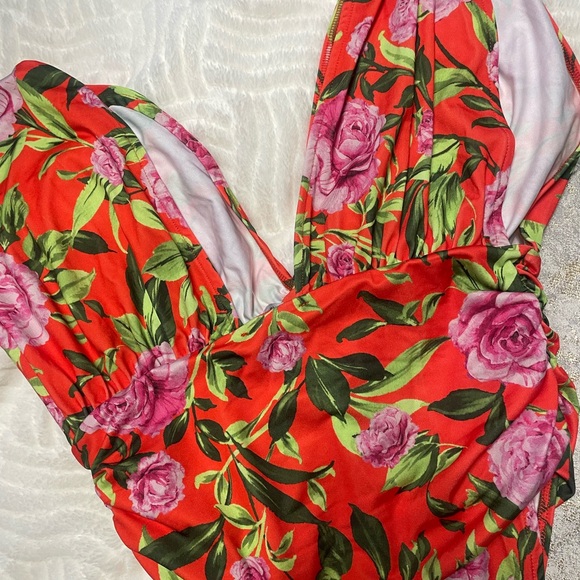 Zara Bright Red Floral Swimwear - Picture 5 of 5